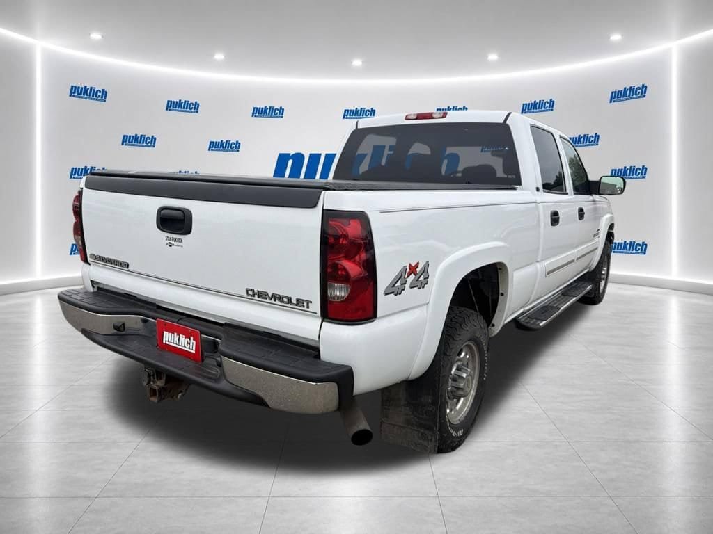 Used 2005 Chevrolet Silverado 2500 LS w/ Heavy-Duty Power Package AWD/4WD image 7