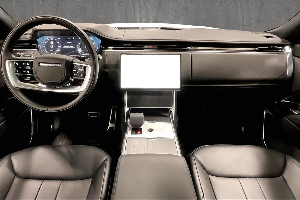Used 2025 Land Rover Range Rover SE image 7