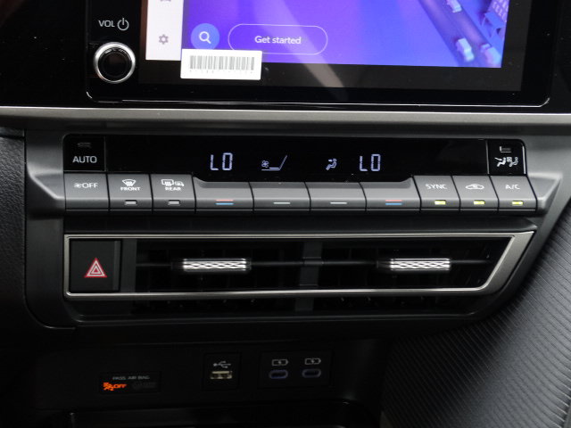 New 2026 Toyota Camry Hybrid FWD image 20