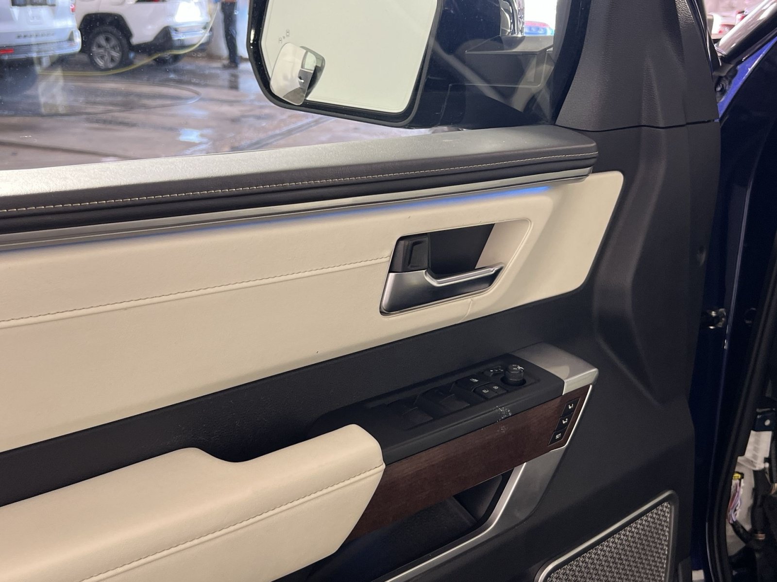 Used 2022 Toyota Tundra Capstone AWD/4WD image 19