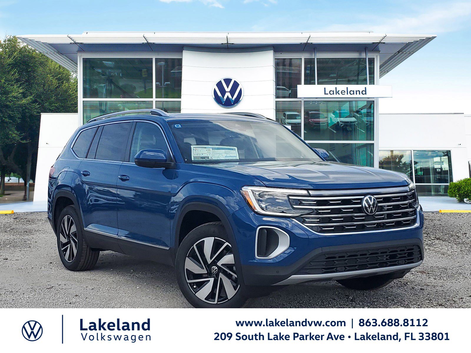 New 2025 Volkswagen Atlas SEL image 1