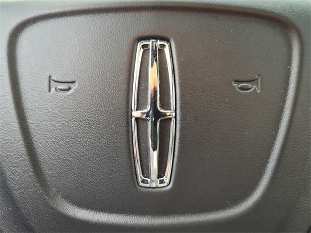 Used 2020 Lincoln Nautilus FWD image 31