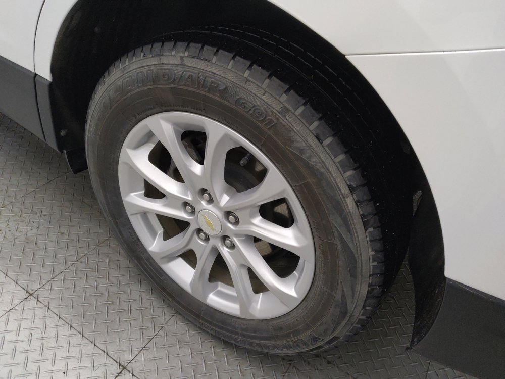 Used 2020 Chevrolet Equinox LT w/ Driver Convenience Package FWD image 31