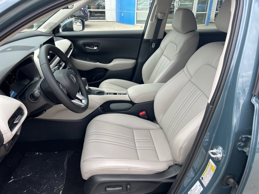 New 2026 Honda HR-V EX-L image 17