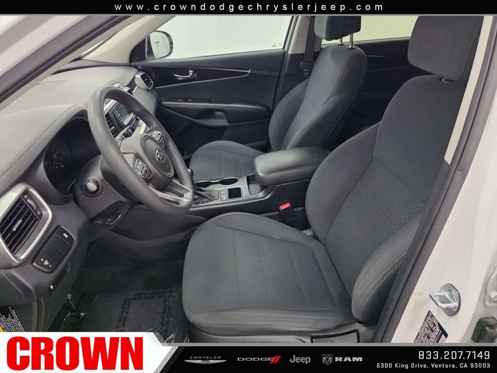 Used 2017 Kia Sorento FWD image 17