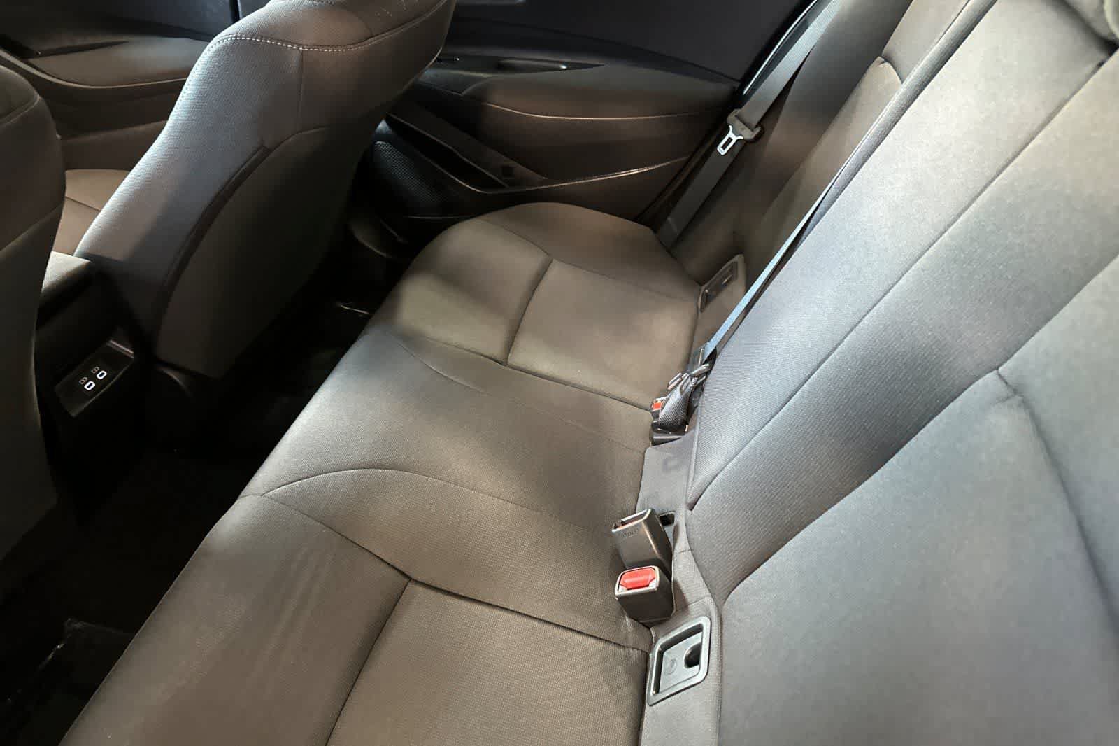 Used 2026 Toyota Corolla LE FWD image 5