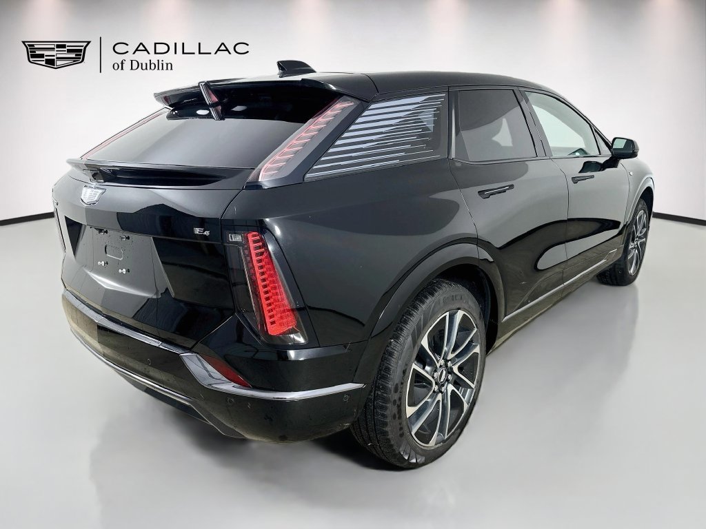 New 2027 Cadillac Optiq Sport w/ LPO, Floor Liner Package AWD/4WD image 5
