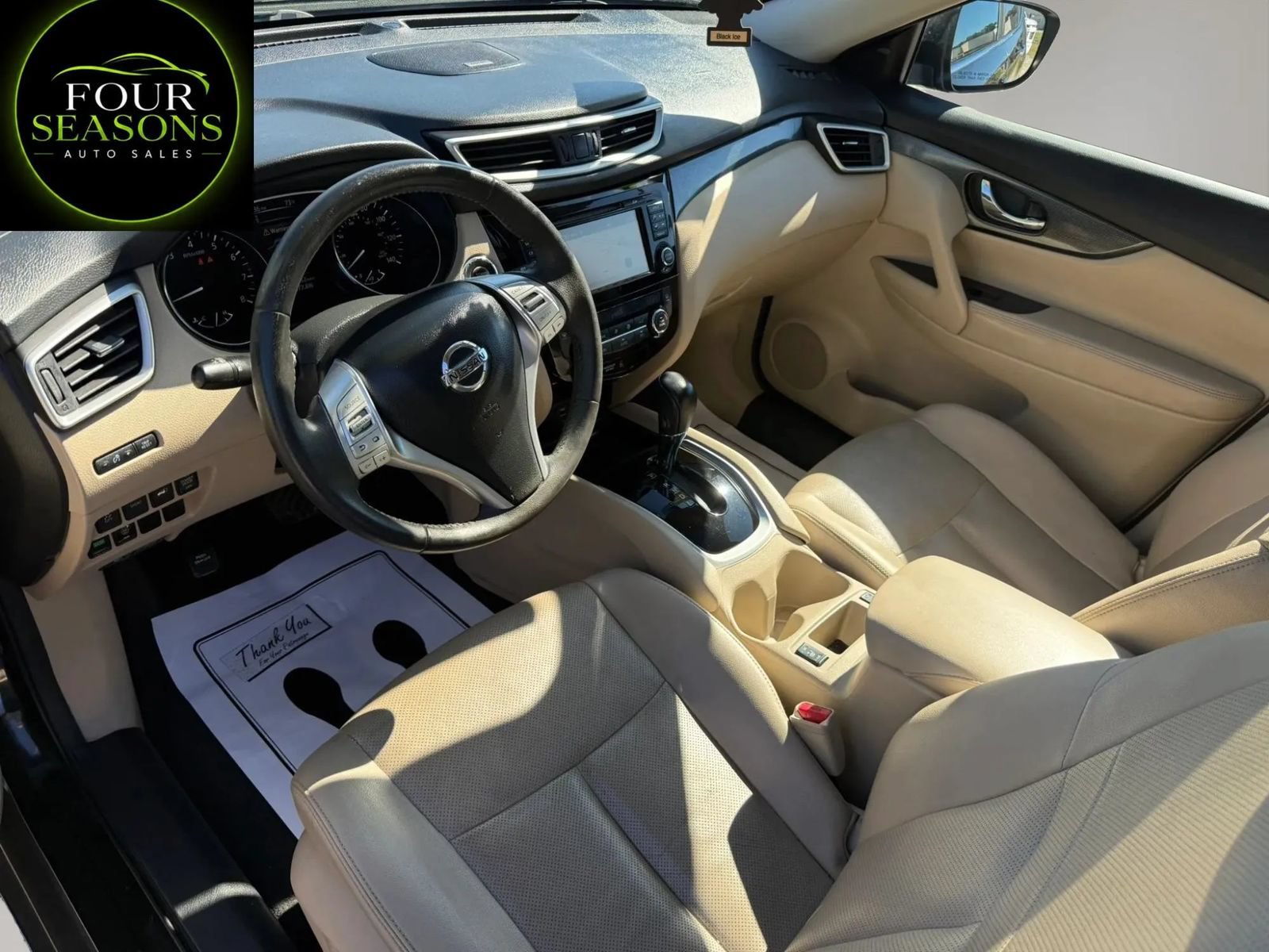 Used 2016 Nissan Rogue SL w/ SL Premium Package FWD image 11