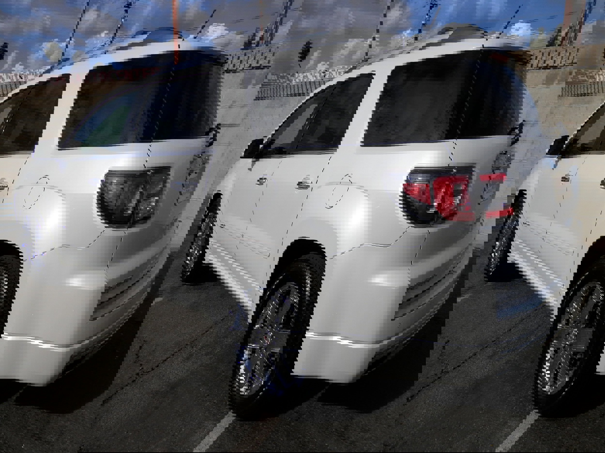 Used 2016 GMC Acadia Denali image 6