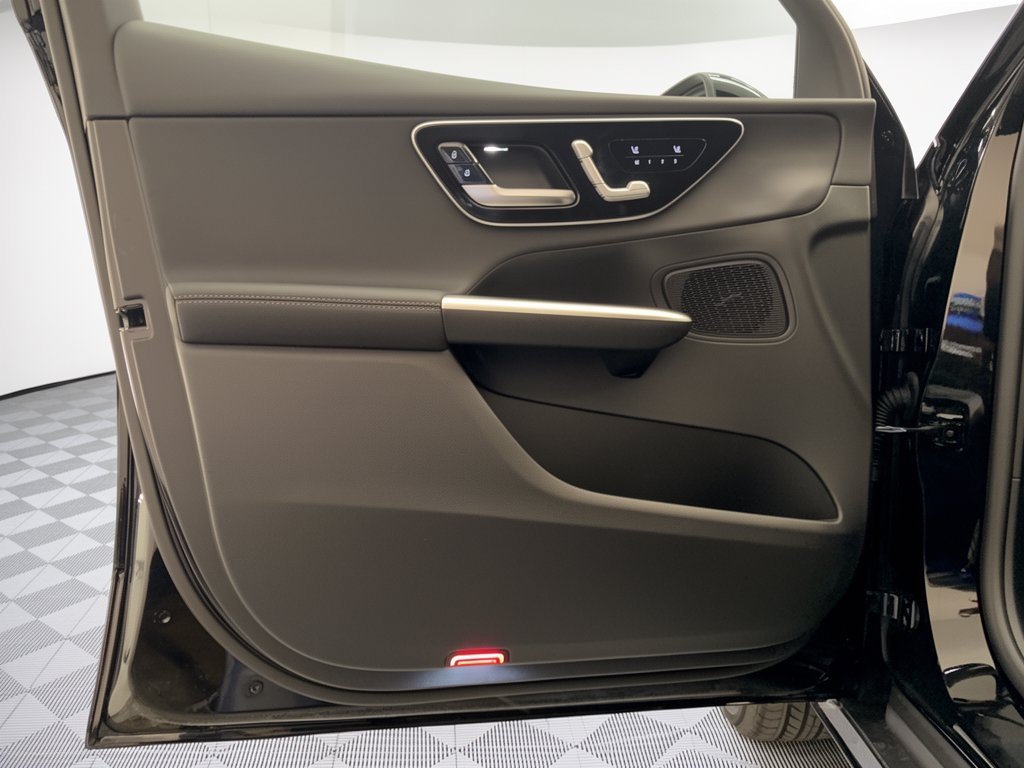 Used 2027 Mercedes-Benz GLC 300 image 14