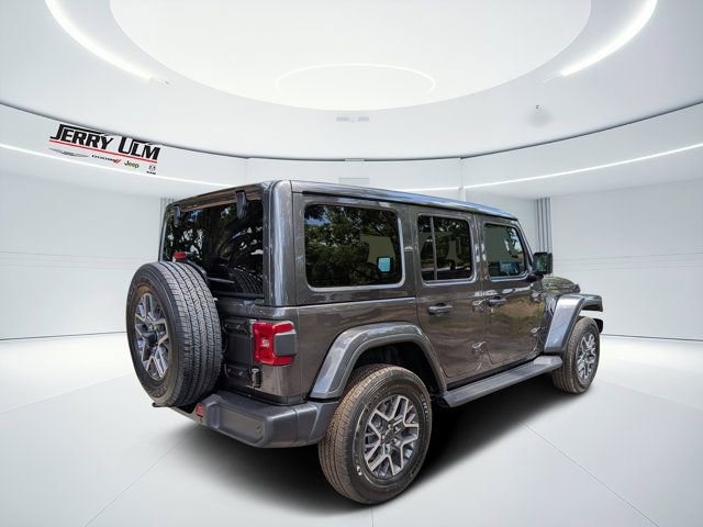 New 2026 Jeep Wrangler Unlimited Sahara AWD/4WD image 3