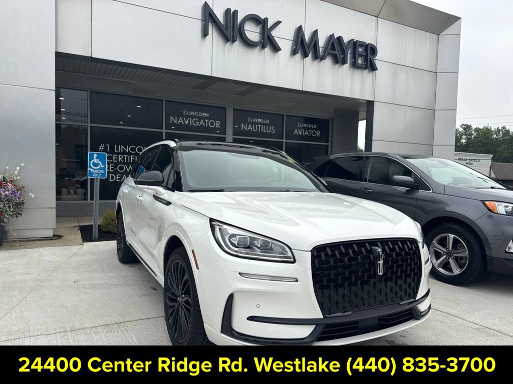 Used 2024 Lincoln Corsair Reserve w/ Equipment Group 201A AWD/4WD image 7