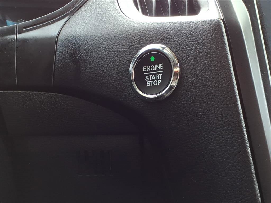 Used 2024 Ford Edge Titanium image 14