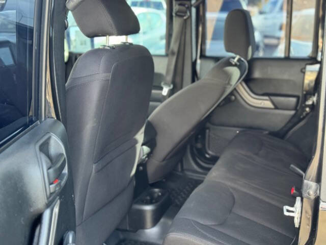 Used 2014 Jeep Wrangler Unlimited Sport w/ Max Tow Package AWD/4WD image 14