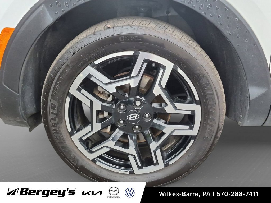 Used 2025 Hyundai Santa Cruz Limited AWD/4WD image 19