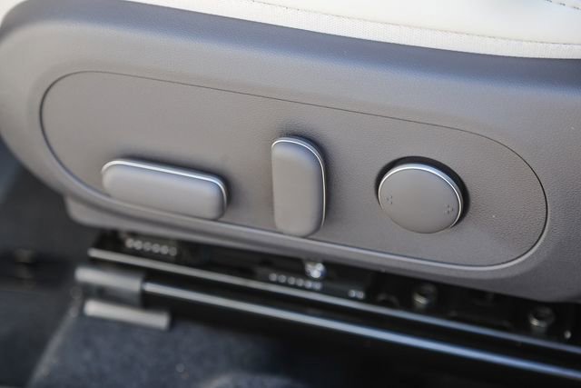 New 2026 Hyundai Kona SEL Premium image 24