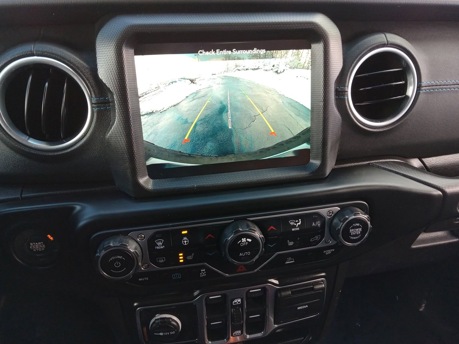 Used 2022 Jeep Wrangler Unlimited Rubicon 4xe w/ Dual Top Group image 18