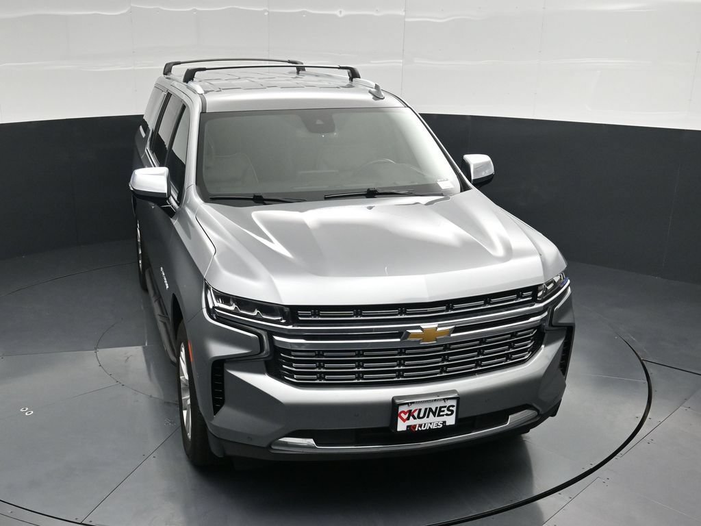 Used 2023 Chevrolet Suburban Premier AWD/4WD image 55