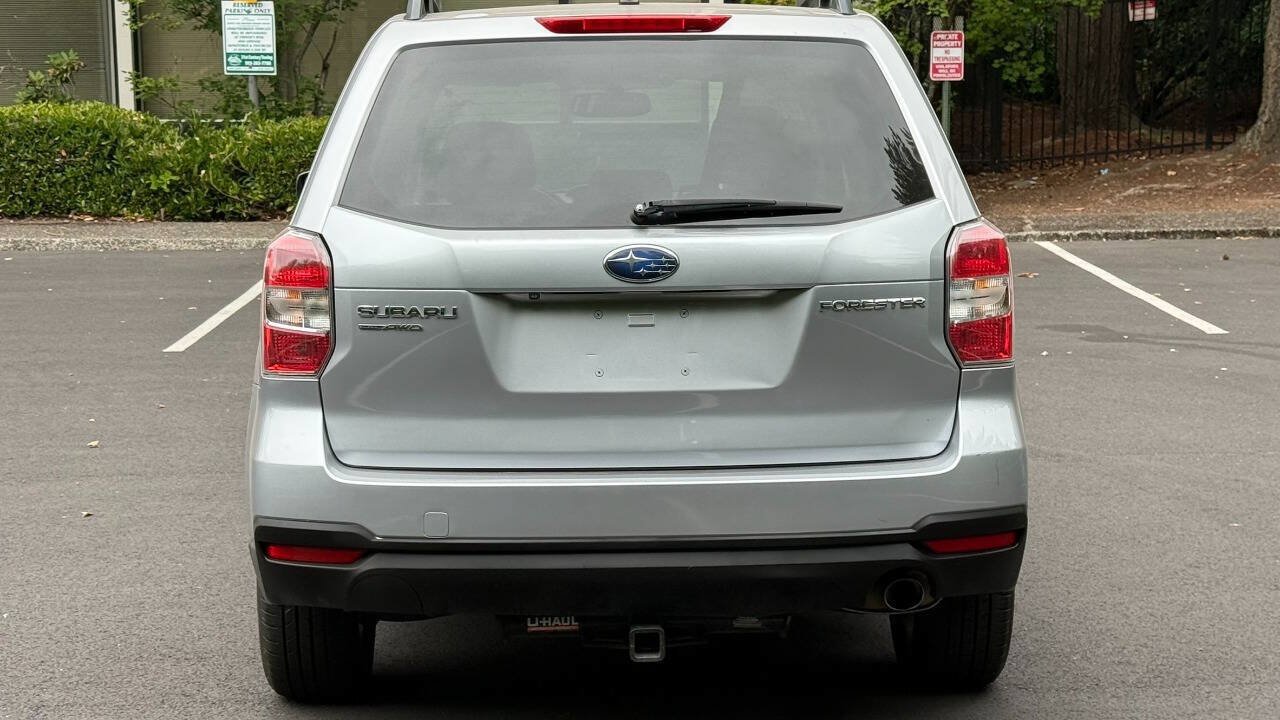 Used 2014 Subaru Forester 2.5i Premium w/ All-Weather Package AWD/4WD image 11
