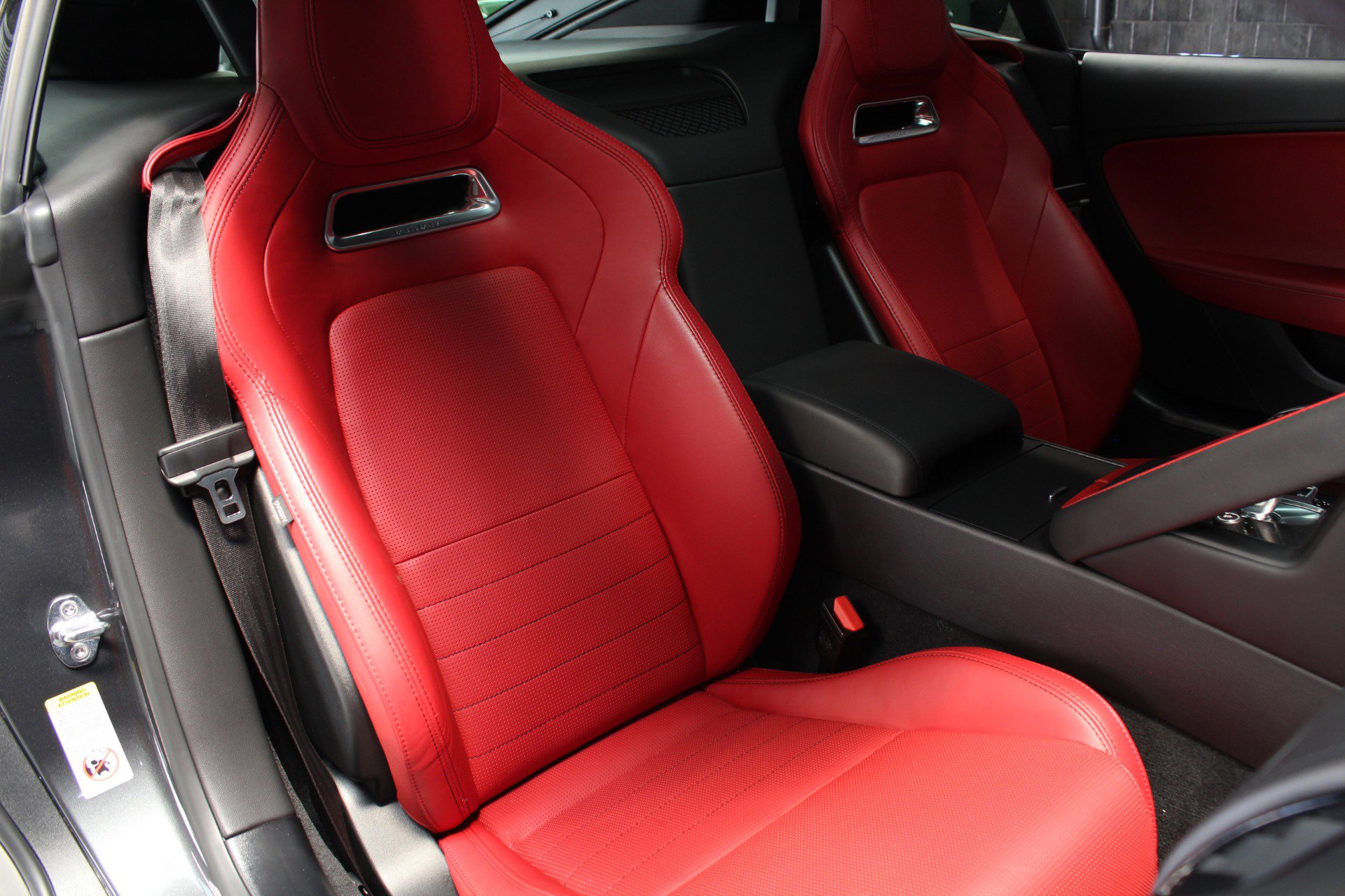 Used 2020 Jaguar F-TYPE R-Dynamic image 42