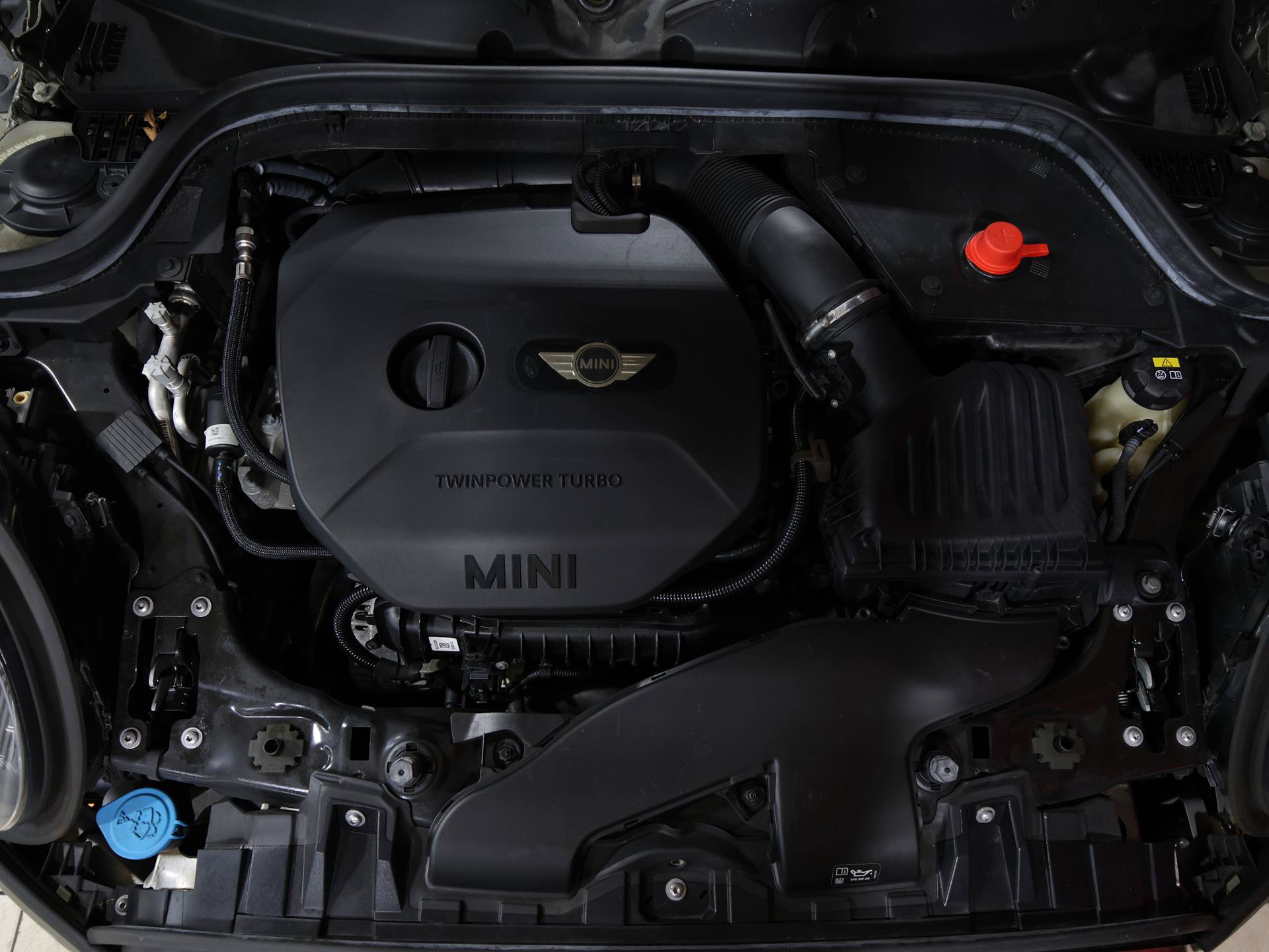 Used 2019 MINI Cooper 2-Door Hardtop FWD image 24