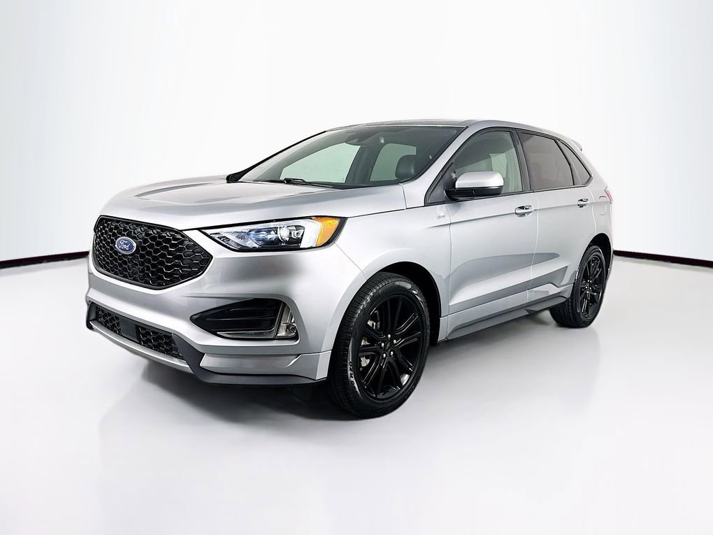 Used 2024 Ford Edge ST-Line image 3