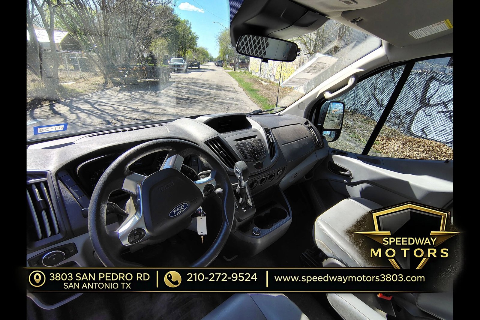 Used 2019 Ford Transit 250 130 Low Roof RWD image 8