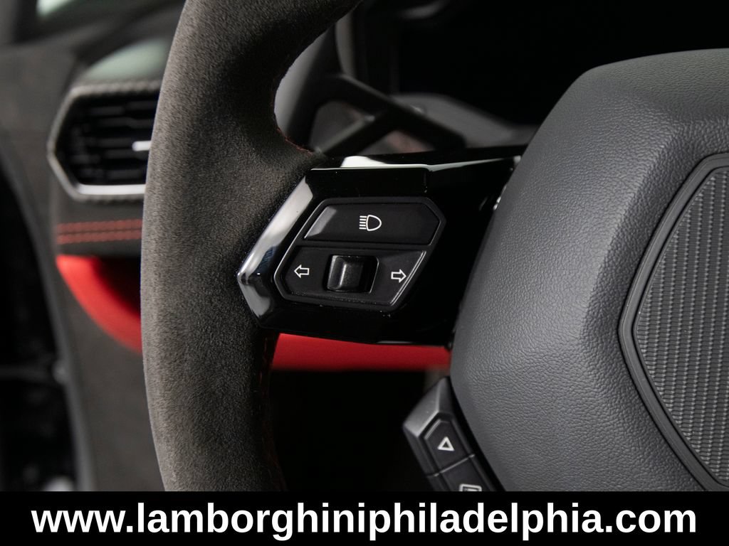 Used 2023 Lamborghini Huracan Tecnica RWD image 23