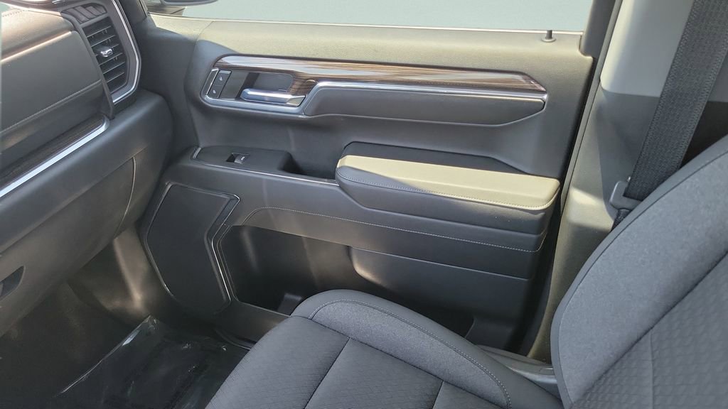 Used 2023 Chevrolet Silverado 1500 RST AWD/4WD image 13