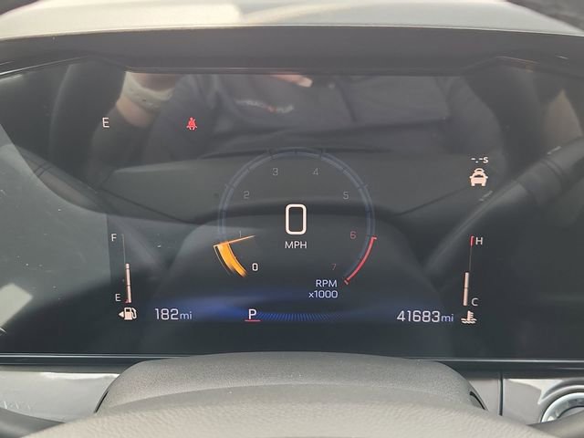 Used 2024 Chevrolet Trax ACTIV w/ Sunroof Package FWD image 12