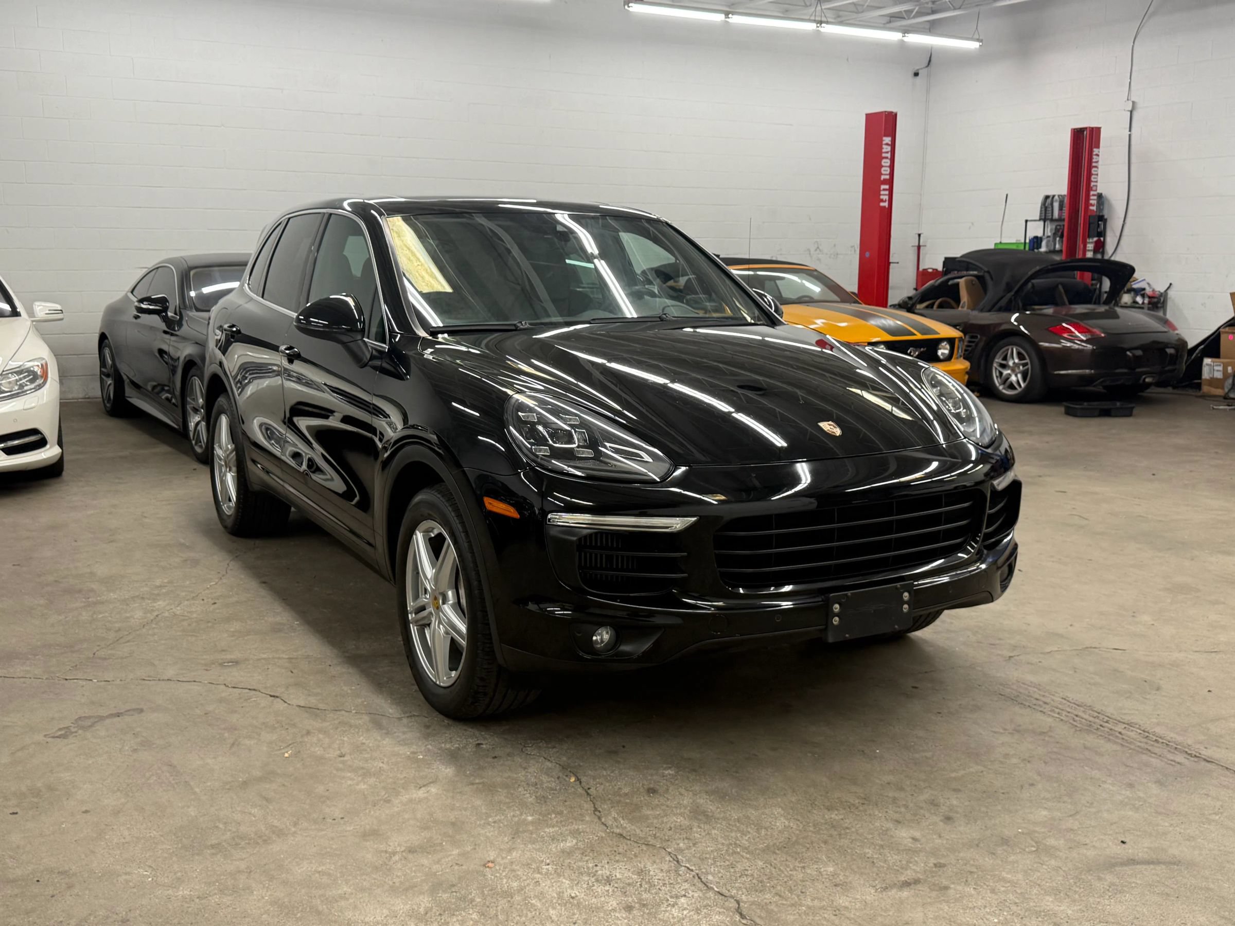 Used 2016 Porsche Cayenne S AWD/4WD image 8