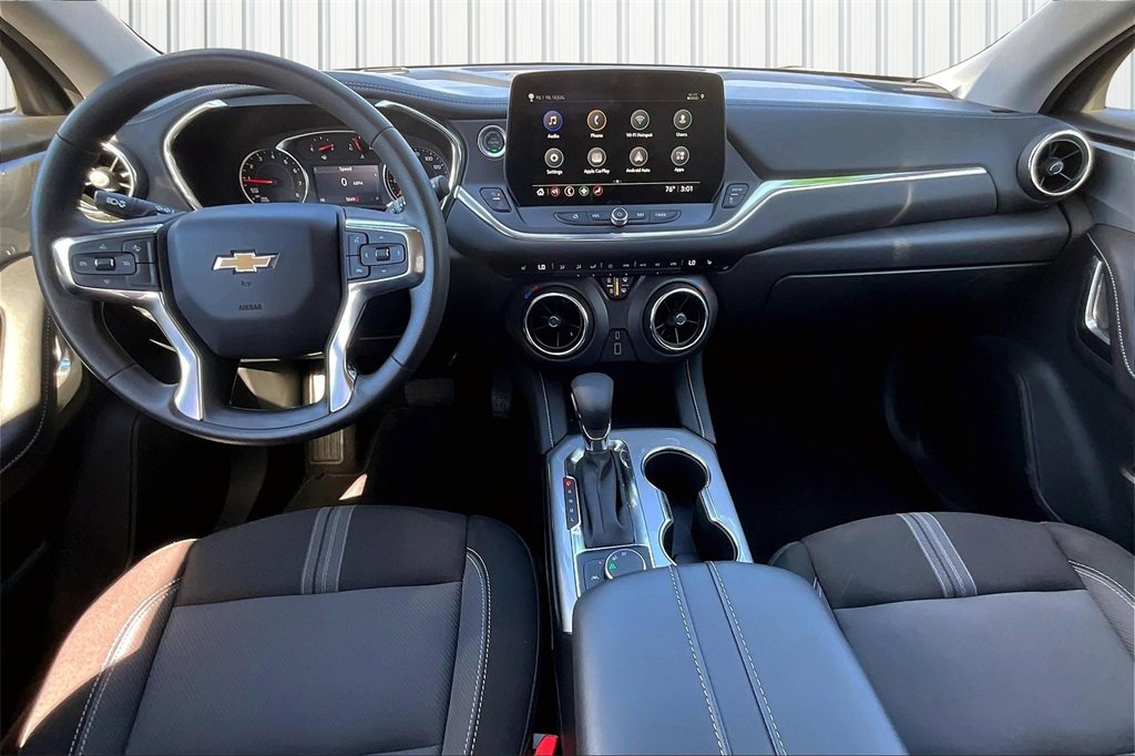 Used 2025 Chevrolet Blazer LT w/ Redline Edition image 6