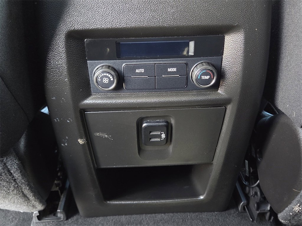 Used 2018 Chevrolet Traverse LT image 20