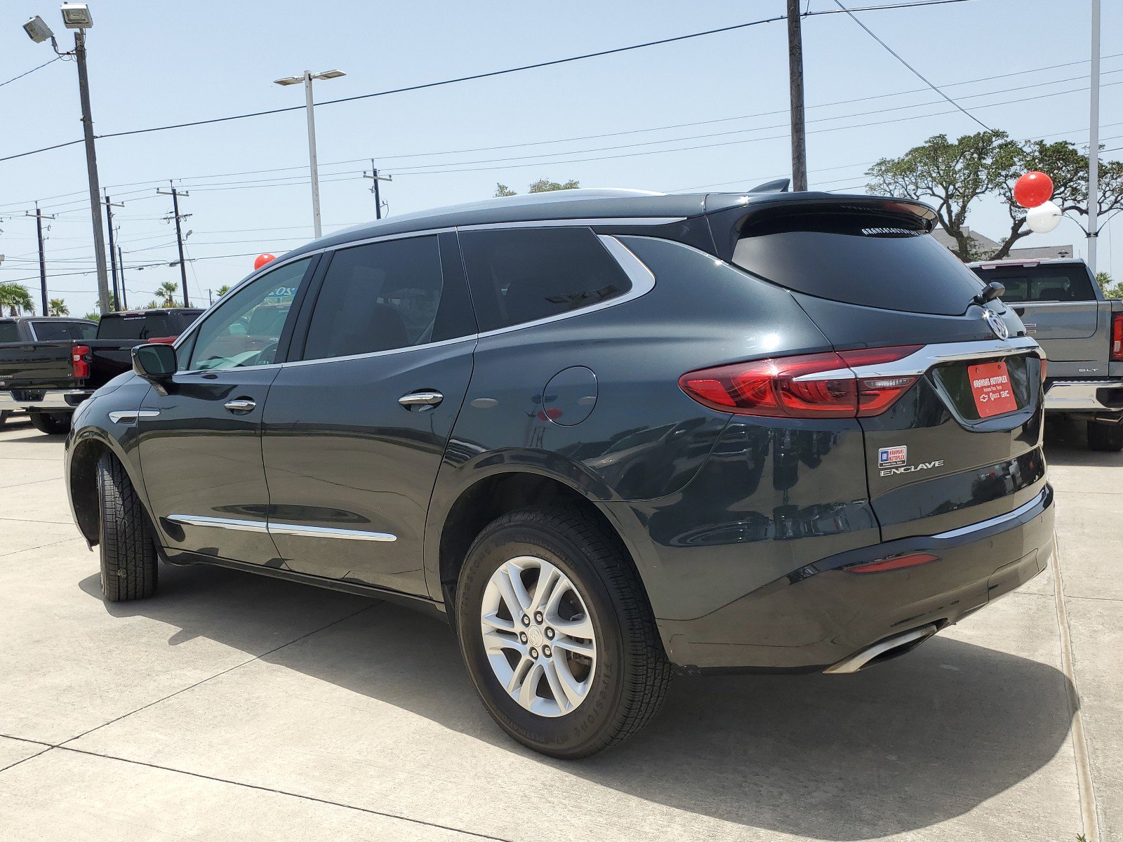 Used 2020 Buick Enclave Essence image 7