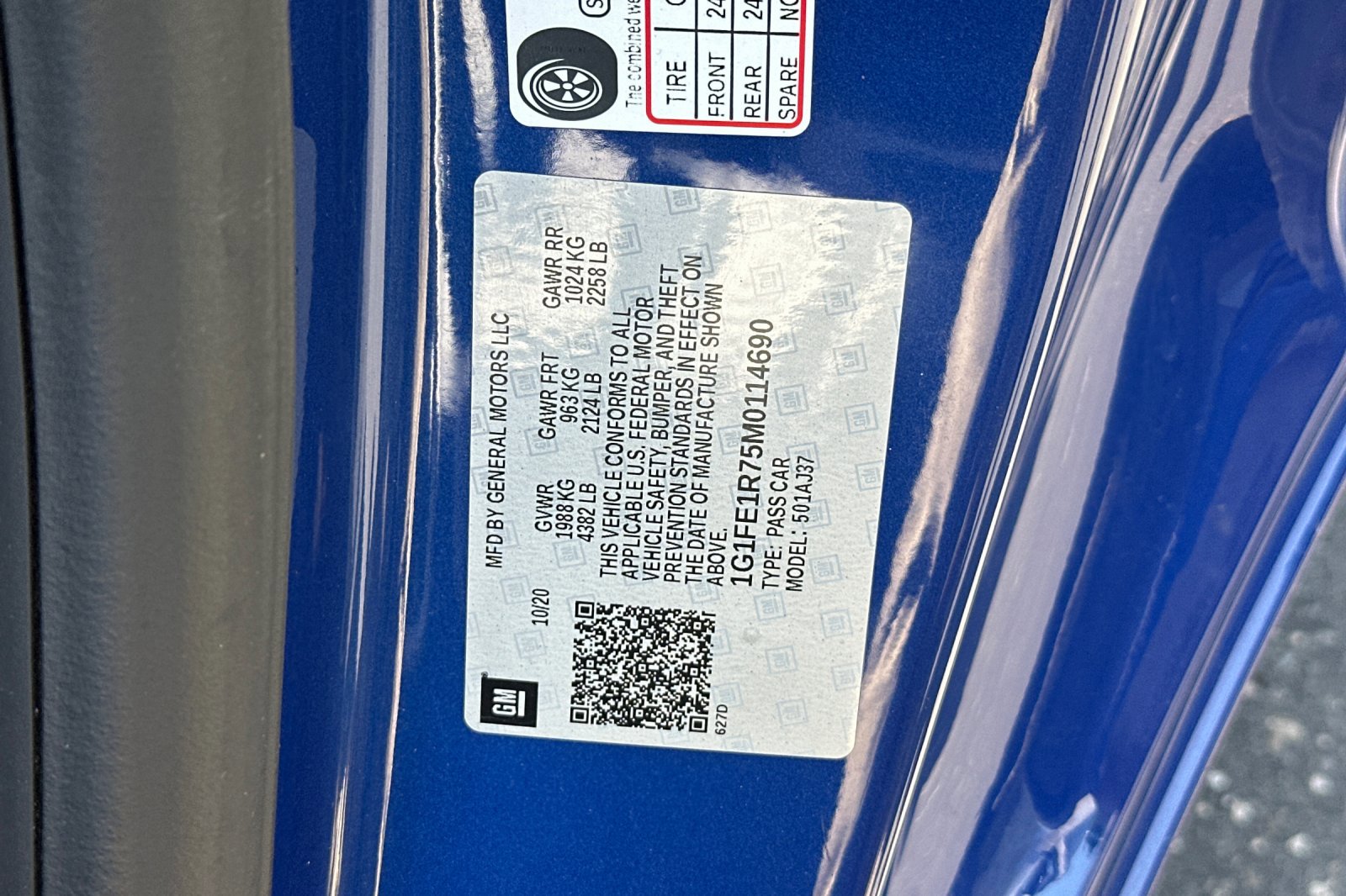 Used 2021 Chevrolet Camaro LT RWD image 28