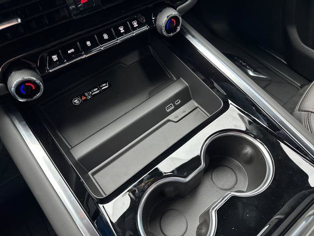 New 2026 Chevrolet Tahoe High Country w/ Sun And Tow Package image 16