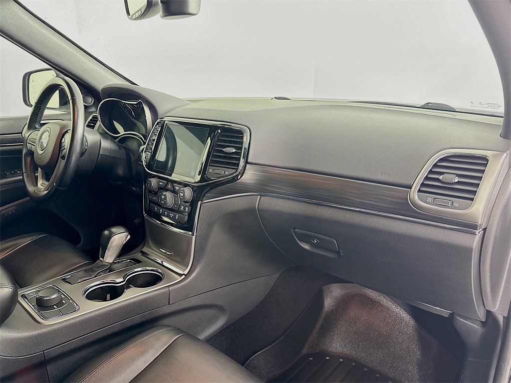 Used 2020 Jeep Grand Cherokee Limited w/ Trailer Tow Group IV image 28