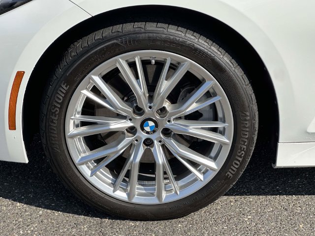 Used 2023 BMW 330i xDrive Sedan w/ Premium Package AWD/4WD image 11