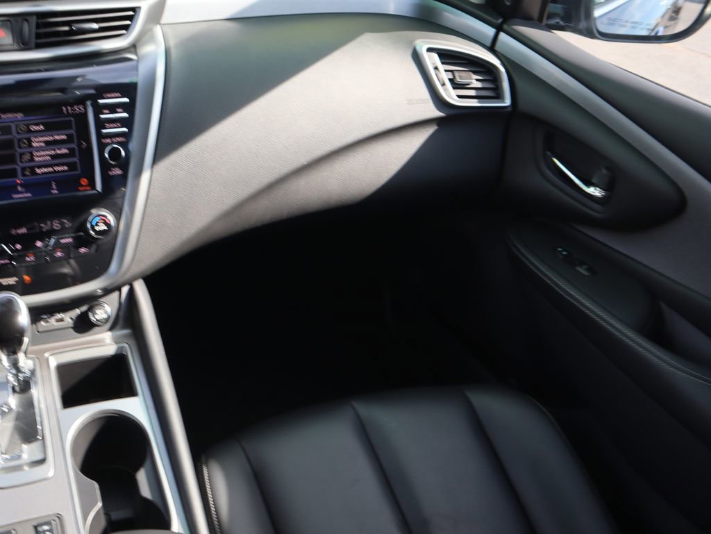 Used 2024 Nissan Murano SV w/ SV Midnight Edition Package image 12