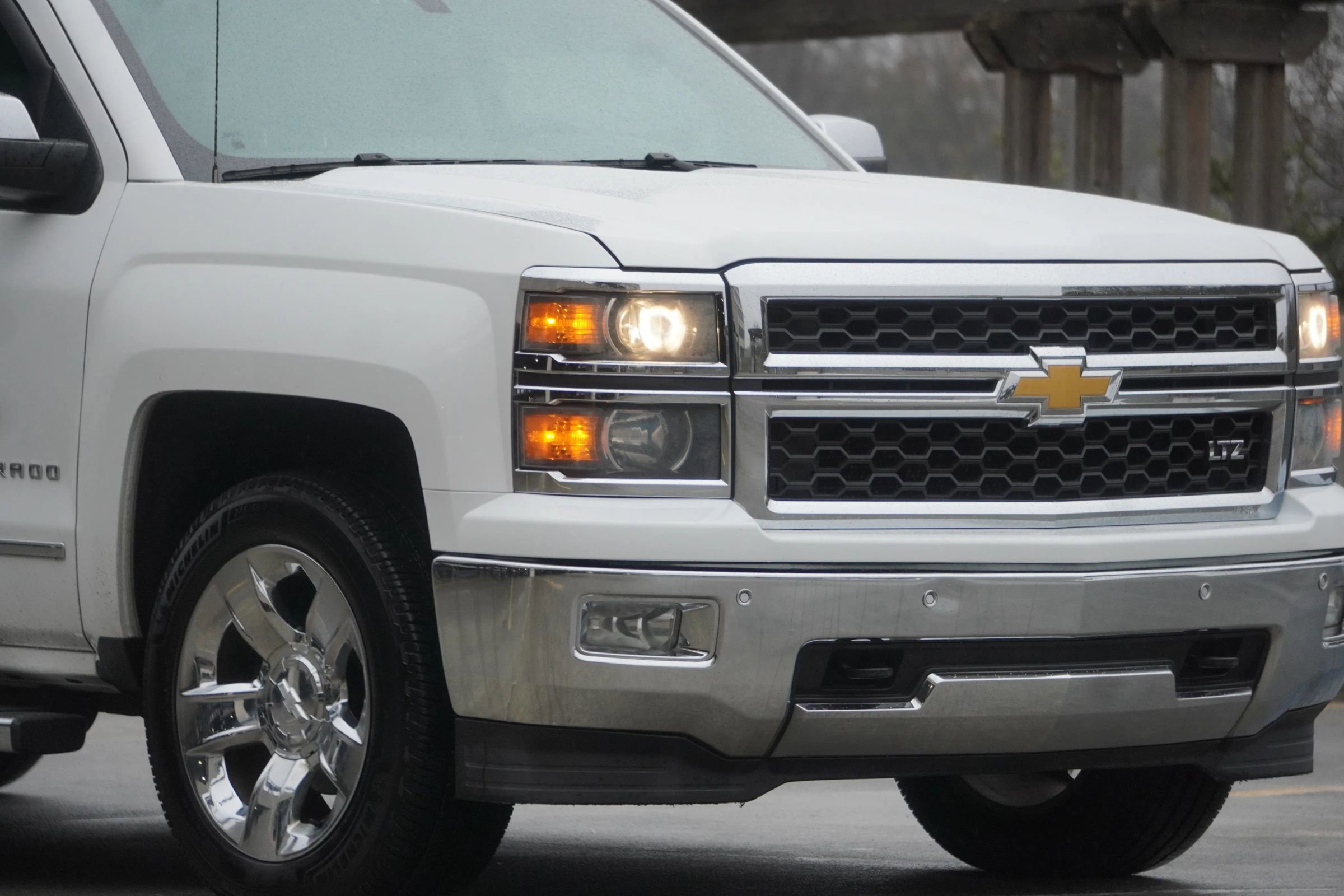 Used 2014 Chevrolet Silverado 1500 LTZ w/ LTZ Plus Package AWD/4WD image 15
