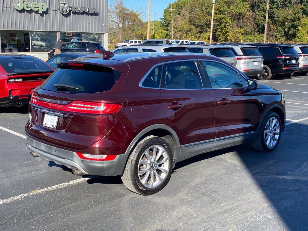 Used 2019 Lincoln MKC Select w/ Select Plus Package AWD/4WD image 4