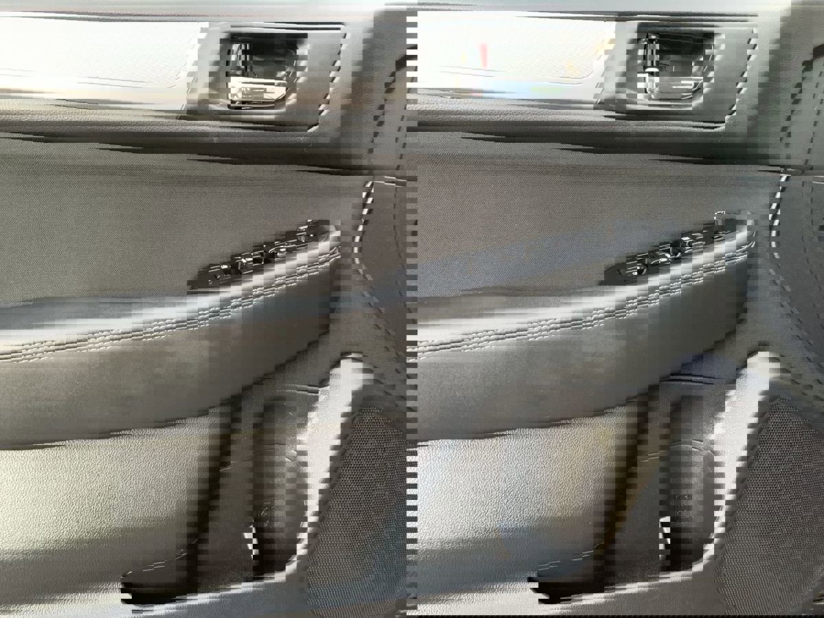 Used 2015 Subaru Outback 2.5i Premium image 14