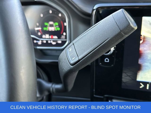 Used 2024 GMC Sierra 3500 AT4 w/ Technology Package image 9