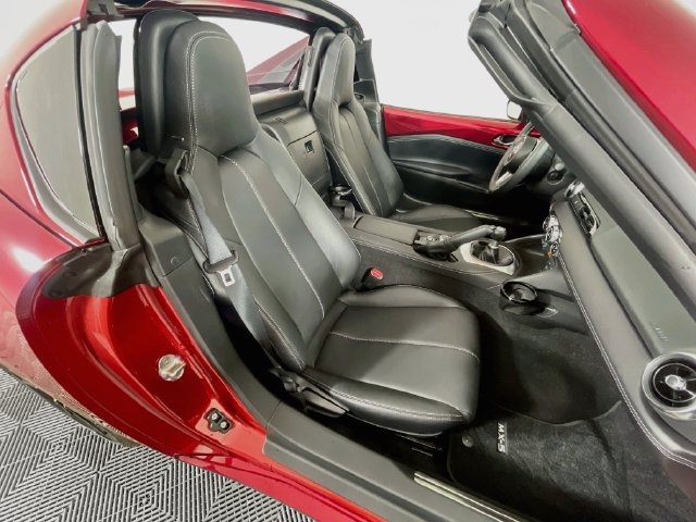 Used 2025 MAZDA MX-5 Miata RF Grand Touring RWD image 31