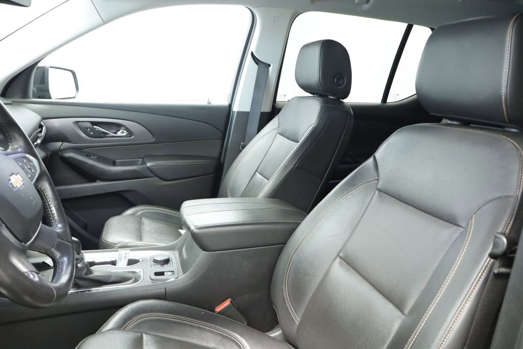 Used 2021 Chevrolet Traverse Premier w/ Redline Edition AWD/4WD image 28