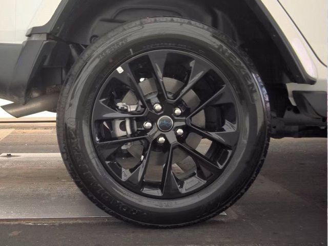 Used 2025 Jeep Wrangler Unlimited Sahara image 20