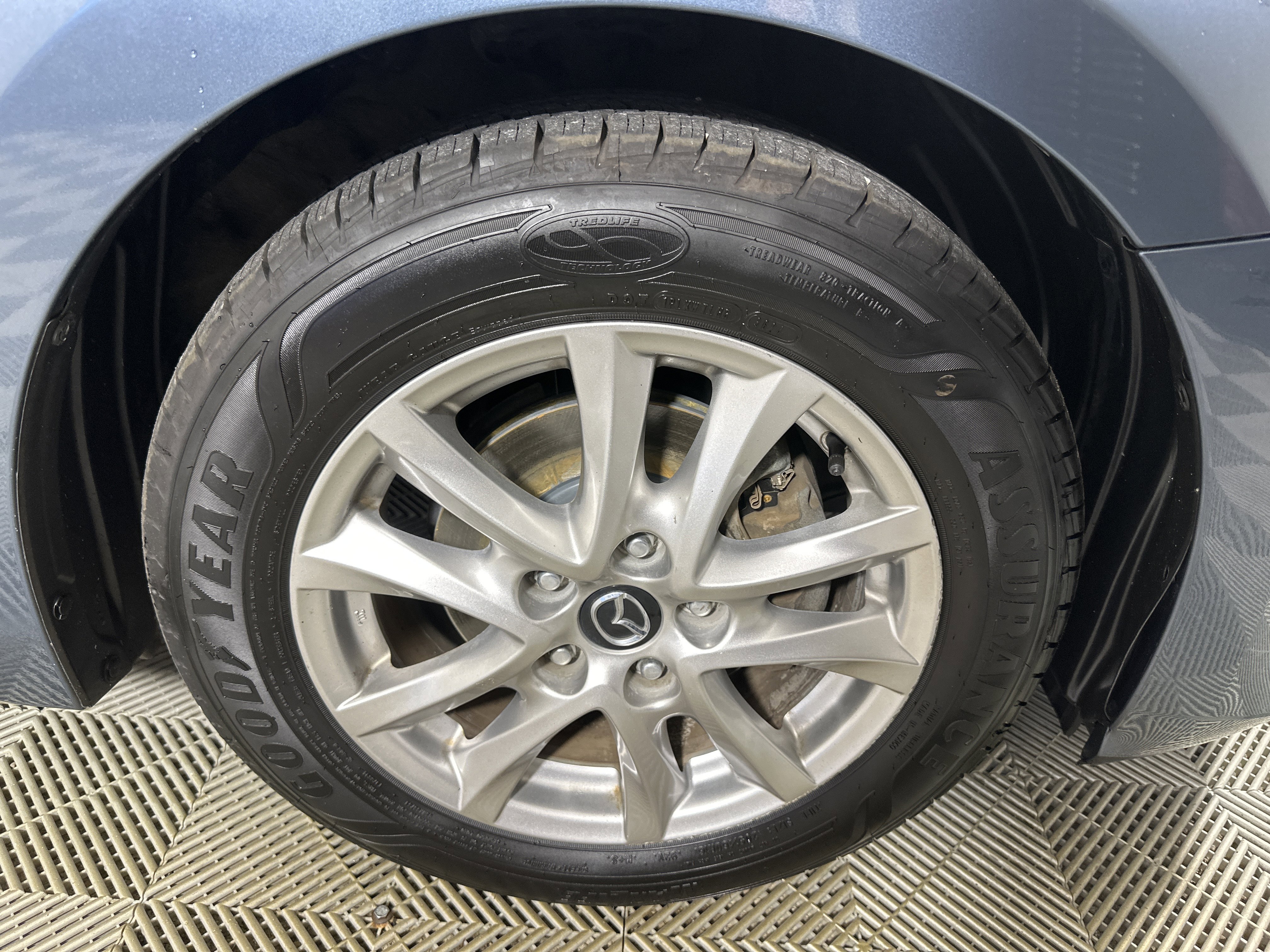 Used 2014 MAZDA MAZDA3 i Touring w/ Technology Package image 27