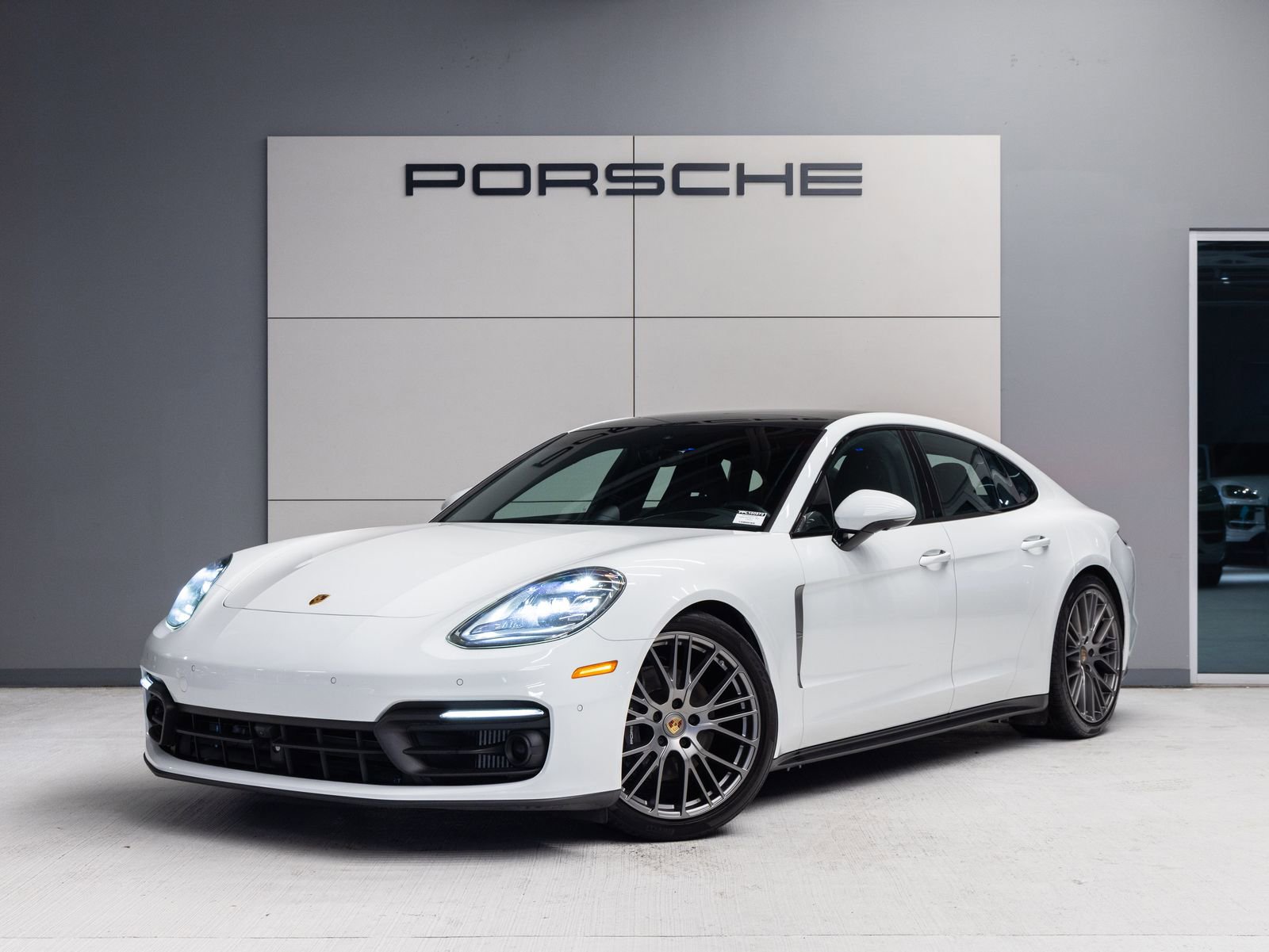 Certified 2023 Porsche Panamera 4 Platinum Edition