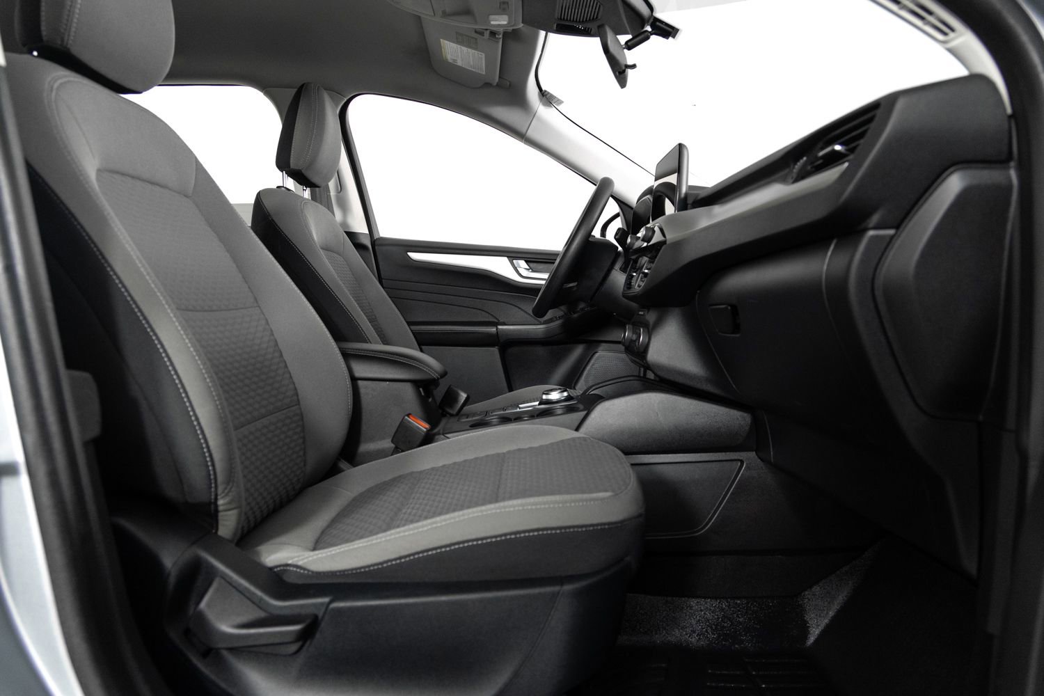 Used 2021 Ford Escape SE image 26