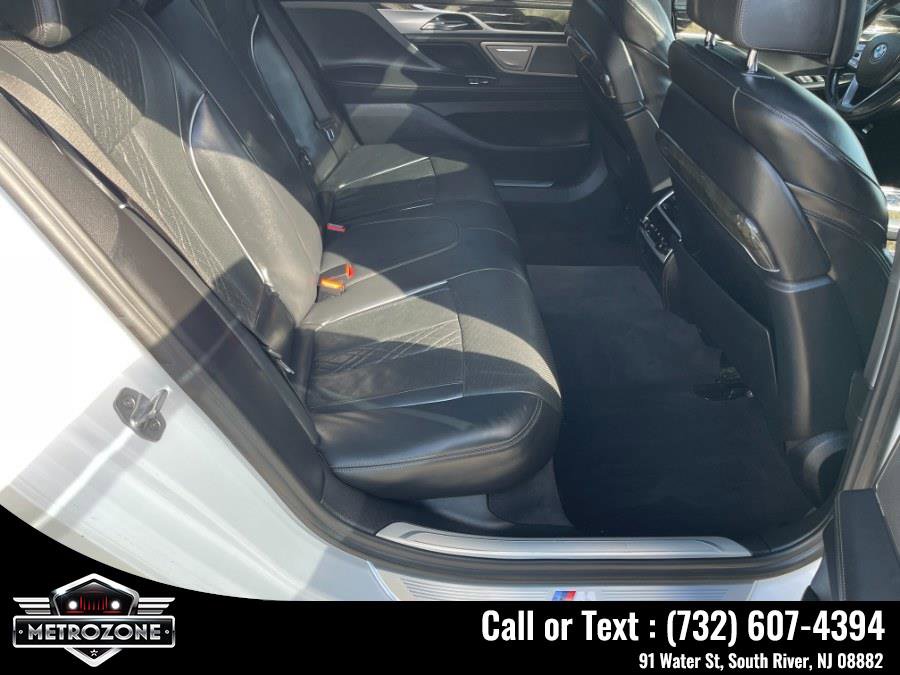 Used 2019 BMW 750i 750i Sedan image 22